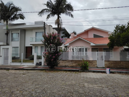 Image 2 - 1001033