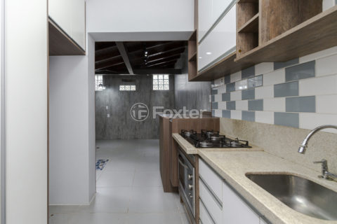 Image 30 - 1001042