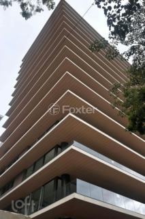 Image 7 - 1001049