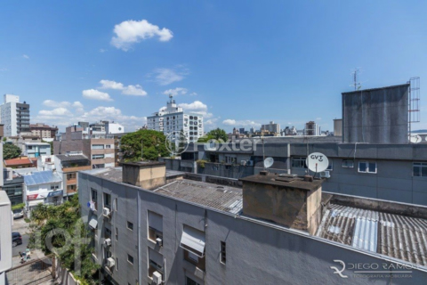 Image 23 - 1001060