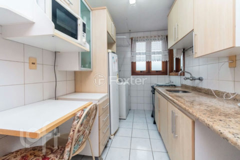 Image 8 - 1001072