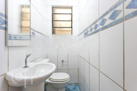 Image 7 - 1001098