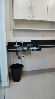 Image 3 - 1001116