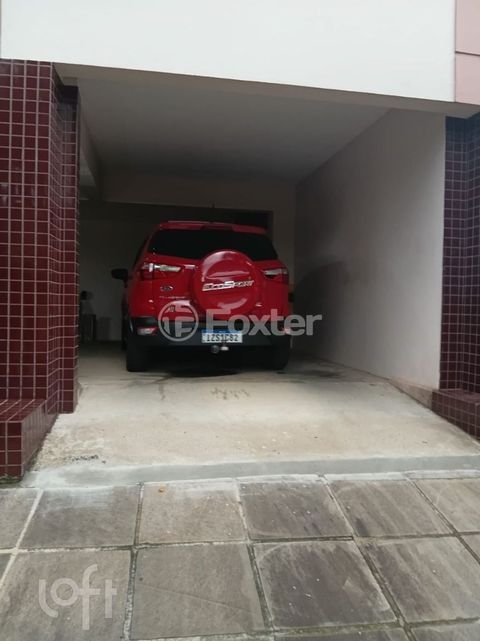Image 27 - 1001129