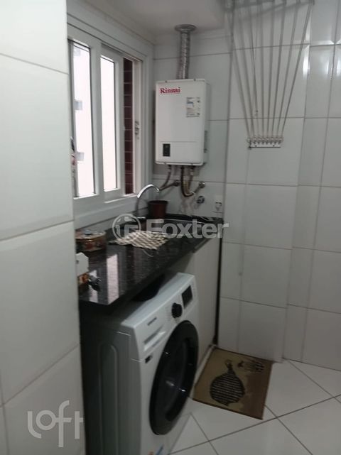Image 35 - 1001129