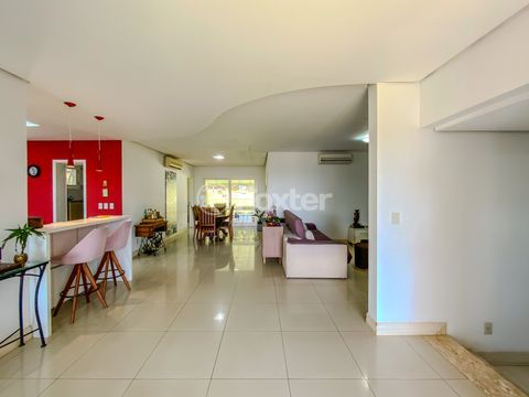 Image 4 - 1001150