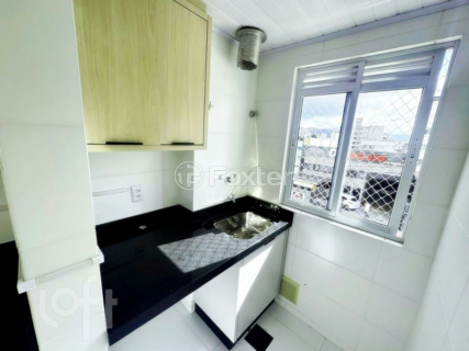 Image 6 - 1001176