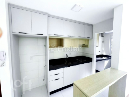 Image 3 - 1001176