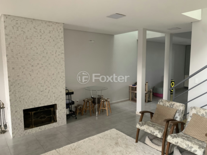 Image 3 - 1001184