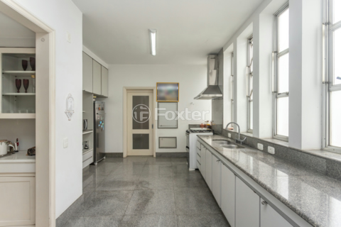 Image 47 - 1001277