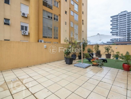 Image 8 - 1001367