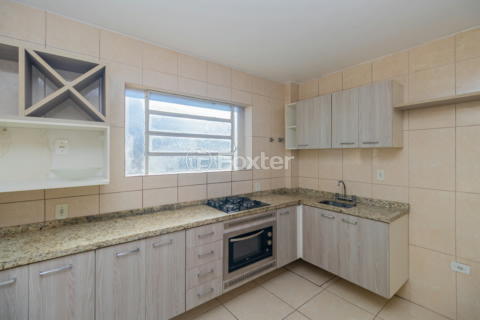 Image 31 - 1001373