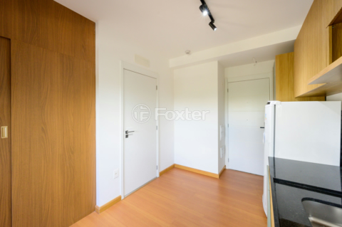 Image 3 - 1001474