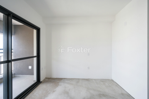 Image 3 - 1001495