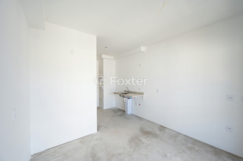 Image 4 - 1001495