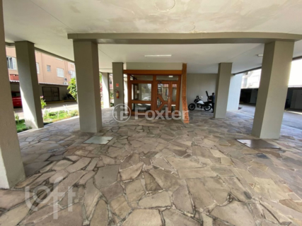 Image 32 - 1001498