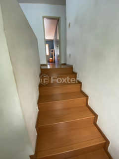 Image 39 - 1001563