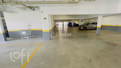 Image 38 - 1001564