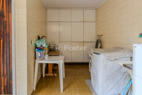 Image 36 - 1001643