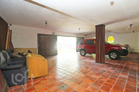 Image 31 - 1001688