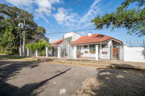 Image 72 - 1001702
