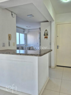 Image 4 - 1001703