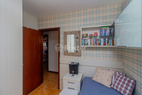 Image 8 - 1001747