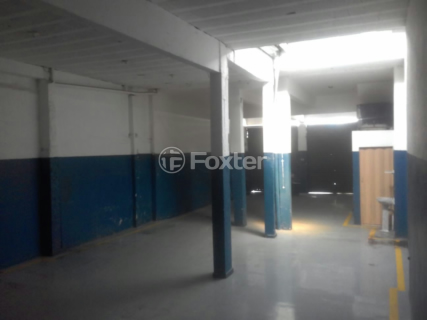 Image 8 - 1001865
