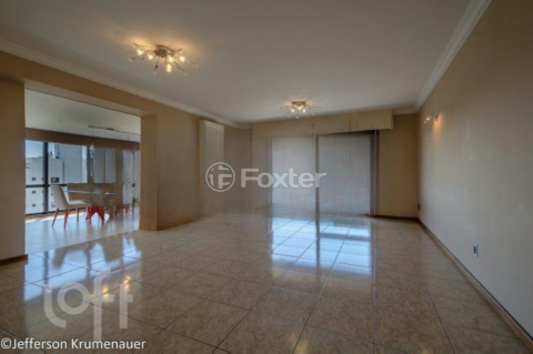 Image 3 - 1002027
