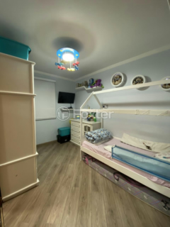 Image 35 - 1002049