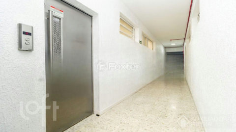 Image 4 - 1002075