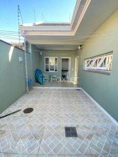 Image 31 - 1002106
