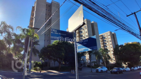 Image 86 - 1002176