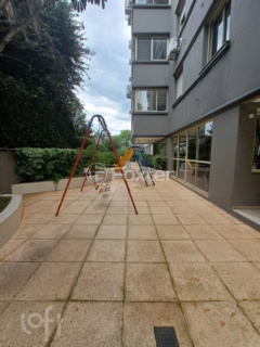 Image 35 - 1002186