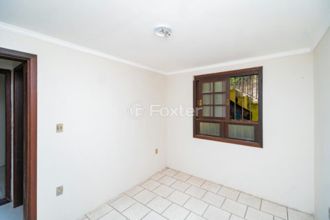 Image 34 - 1002254