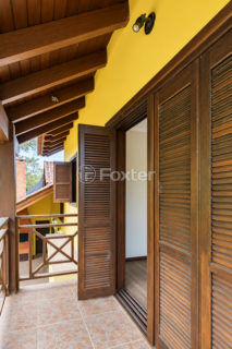 Image 30 - 1002254