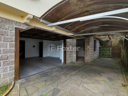 Image 34 - 1002254