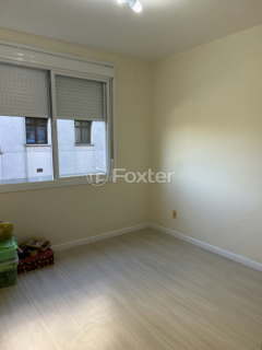 Image 7 - 1002306