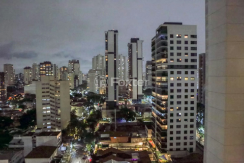 Image 19 - 1002358