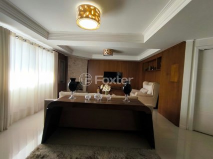 Image 4 - 1002377