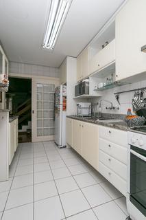 Image 28 - 100247