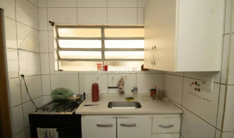 Image 8 - 1002471
