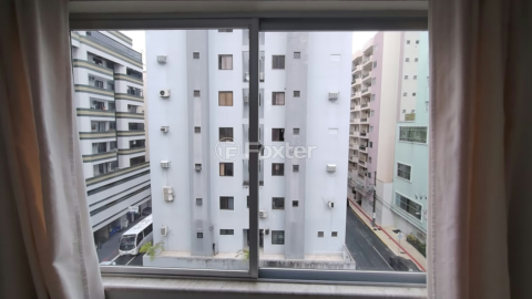 Image 35 - 1002532