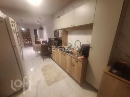 Image 3 - 1002656