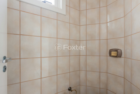 Image 34 - 1002820