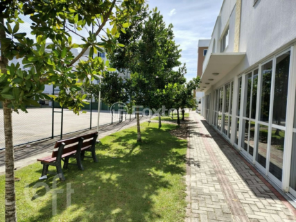 Image 21 - 1002847