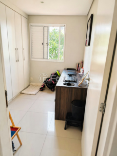 Image 19 - 1002861