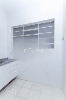 Image 7 - 1002987