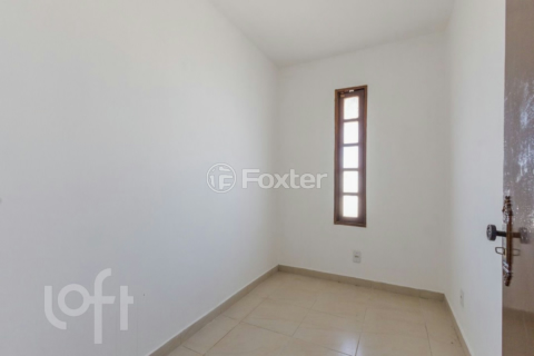 Image 31 - 1003002