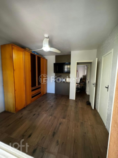 Image 33 - 1003007